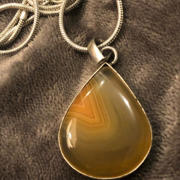 Sterling Silver Pendant and chain - Picture 6 of 7